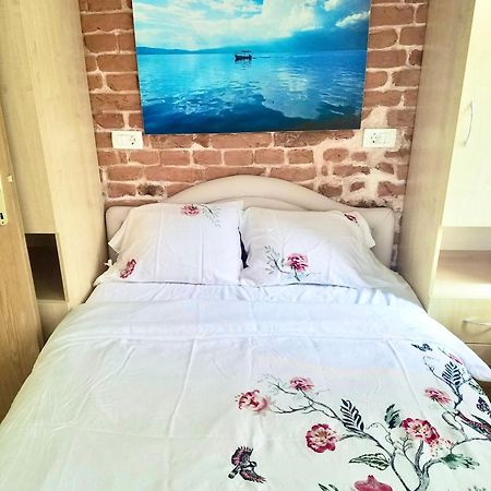 Sirma'S Unique Artsy Modern Quiet 1-Bdrm In The Heart Of Skopje Apartment Екстериор снимка