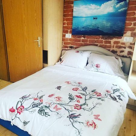 Sirma'S Unique Artsy Modern Quiet 1-Bdrm In The Heart Of Skopje Apartment Екстериор снимка